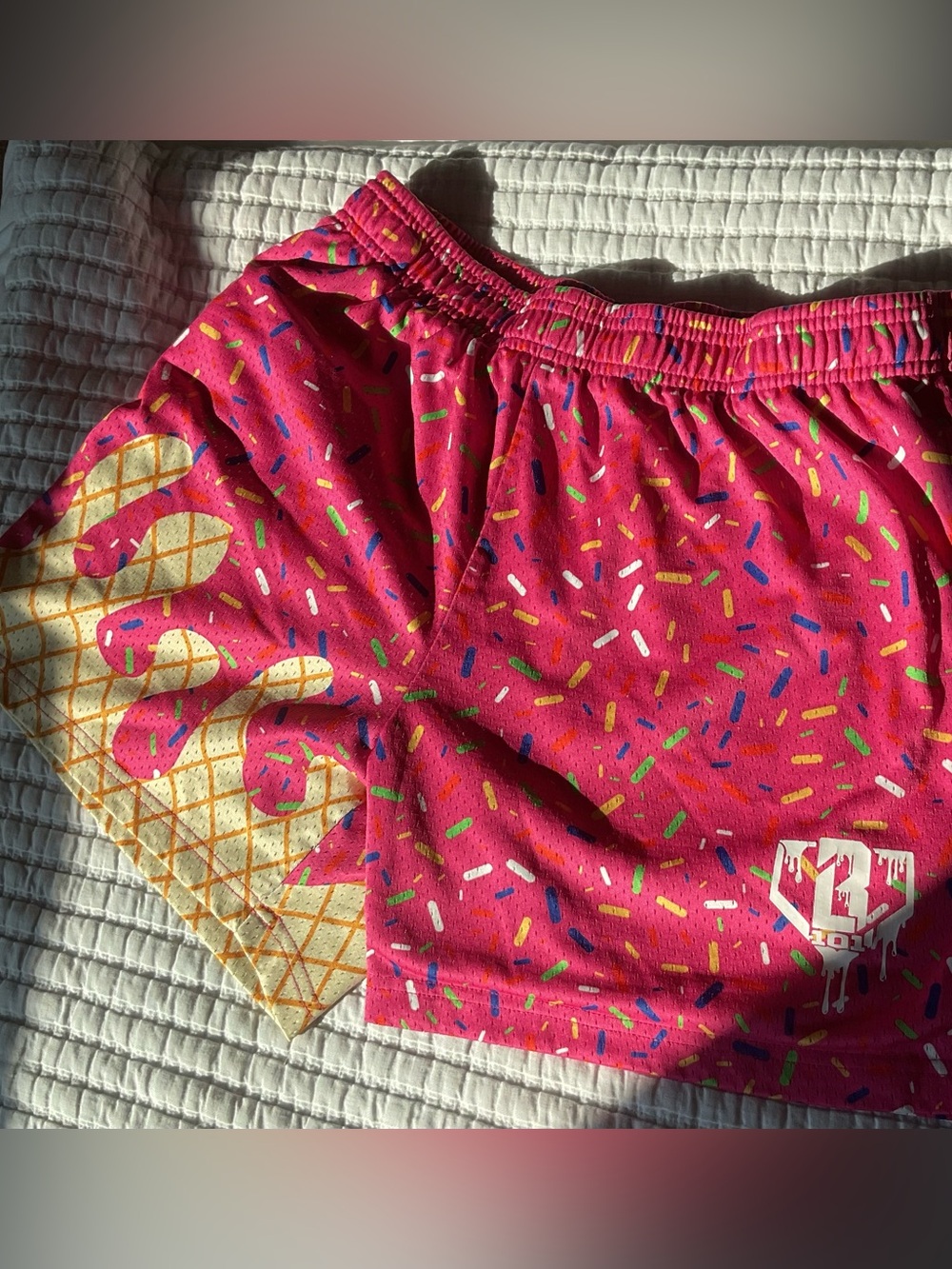 Baseball Lifestyle 101- Men Size Medium Pink Ice Cream Cone Print Shorts